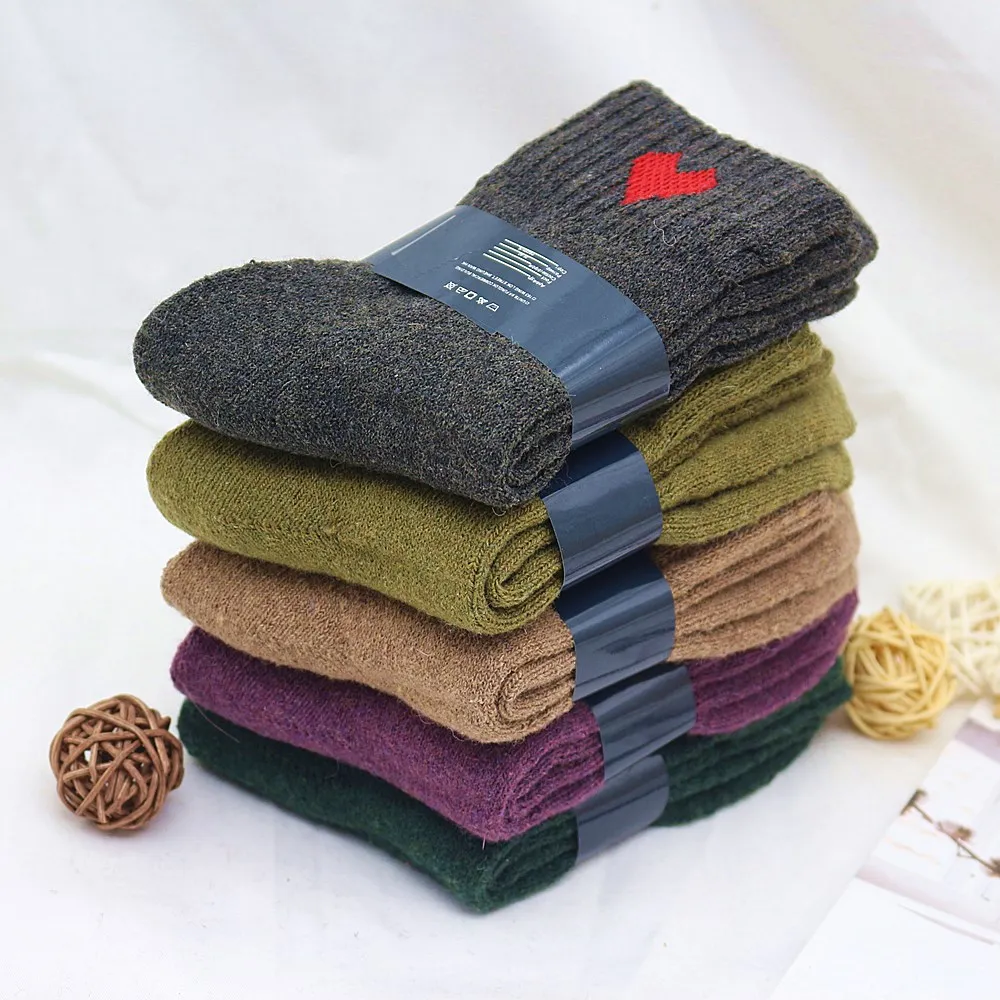 New Women's Winter Thickened Warm With Embroidery Heart-Shaped Retro Cashmere Casual Socks 5 Pair