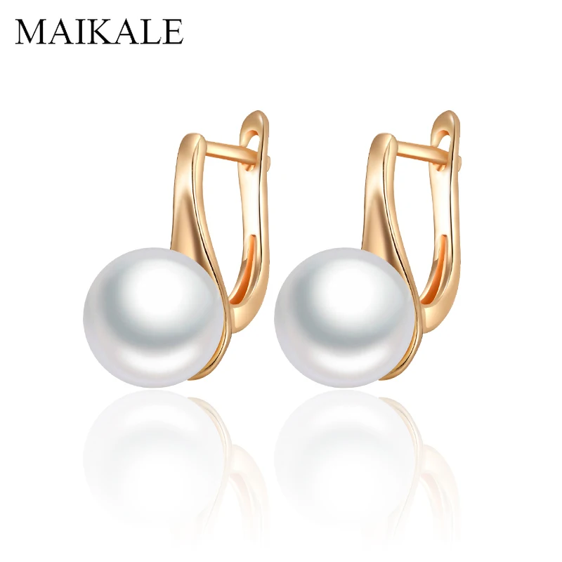 

MAIKALE Simple 10MM Imitation pearl Earrings Gold Round Pearl Stud Earrings with Pearls Charm Earrings for Women Gifts
