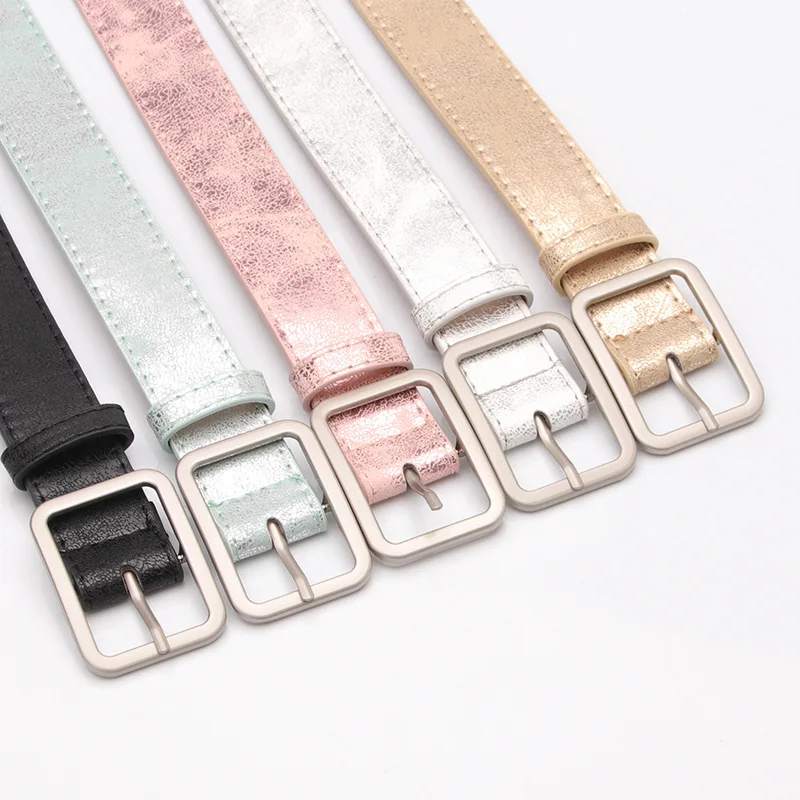 Хит продаж модные блестящие кожаные ремни с пряжкой язычком поясные для женщин