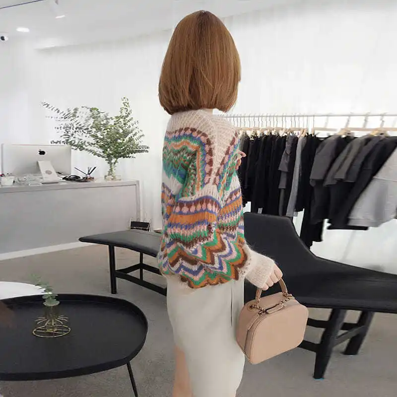 

Spring and summer new women's color matching hollow out loose foreign style sweater thin girls' top