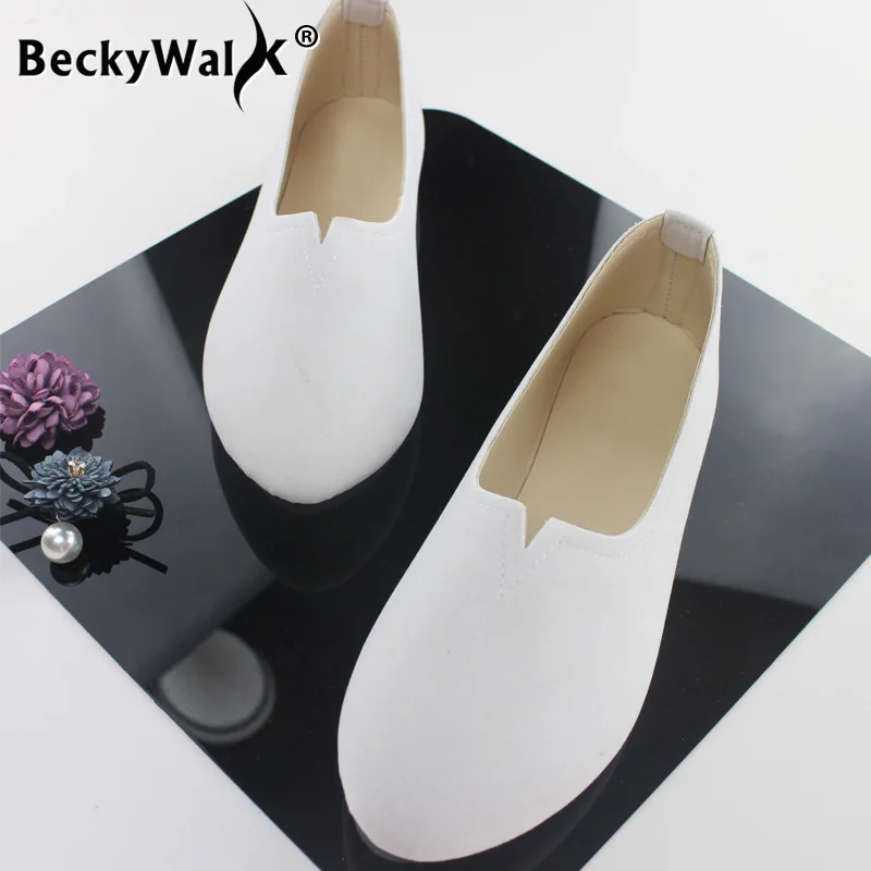 Женские замшевые туфли на плоской подошве с круглым носком | Обувь