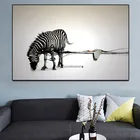 Постеры и принты в современном стиле с абстрактной черно-белой зеброй, картина с рисунком животных, настенные картины для декора гостиной