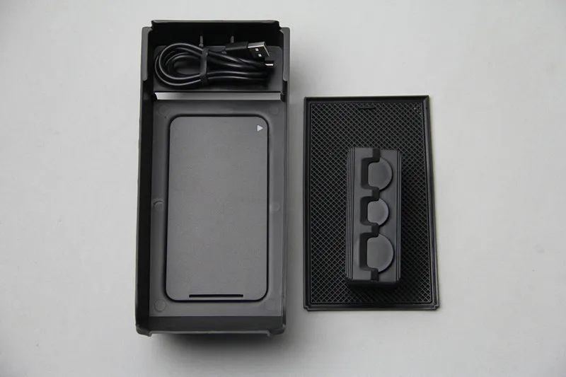 

Mobile phone wireless charging in the middle of store content box Car Accessories For Mercedes Benz A Class W177 V177 A180 A200