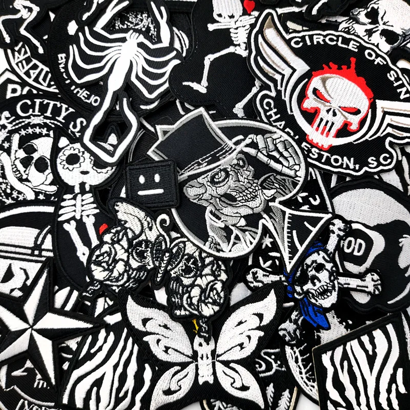 Нашивка с котом бабочкой черепом вышивкой аппликацией для глажки швейные