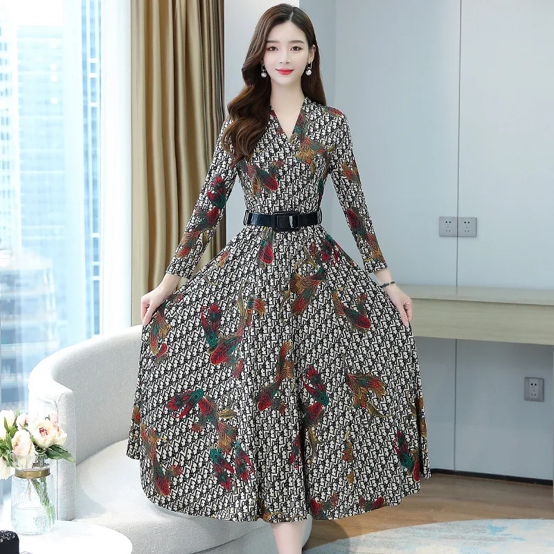 

2020 Autumn new women's nine-quarter sleeve high waist slim fit large swing light mature style printed knitted dress