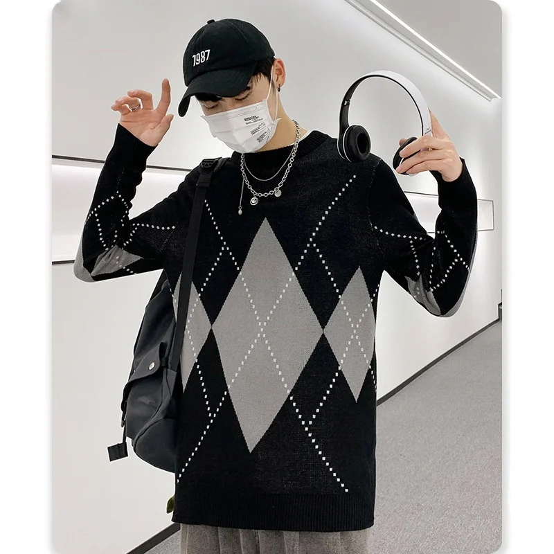 

Men's hip-hop sSweater, street clothes with retro plaid pattern Korean leisure large-size sweater, round neck Harajuku novelty