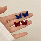 Серьги-гвоздики с бархатной бабочкой для девочек, модные корейские мини серьги с жемчугом, маленькие летающие складные серьги 2022, женские серьги