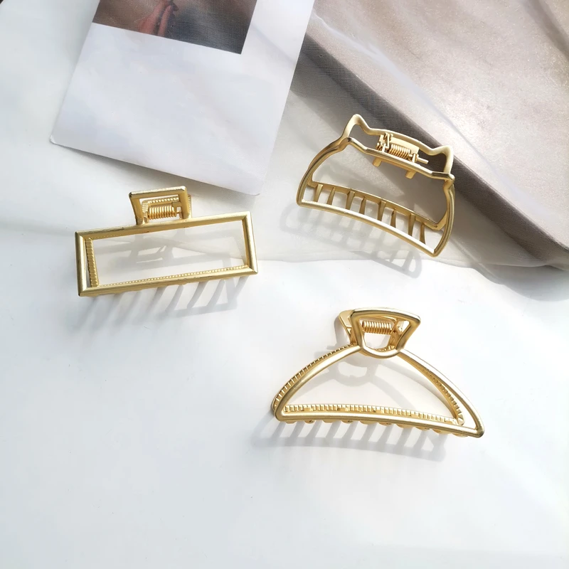 

Trendy hot hair accessories personalized fashion simple matte hollow out hairpin temperament back of the head grip