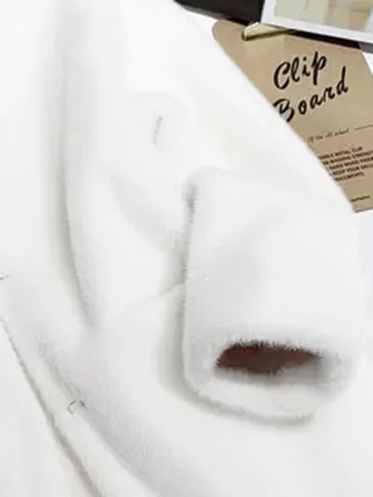 

Lautaro Winter White Warm Fluffy Faux Fur Jacket Women Deep V Neck Pockets Raglan Sleeve 2021 New Arrival Hot Korean Clothes XXL