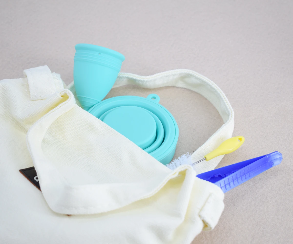 

100% Silicone Menstrual Cup Sterilizer Feminine Hygiene Copa Menstrual Foldable Cup Reusable Vaginal Cups Menstruation Collector