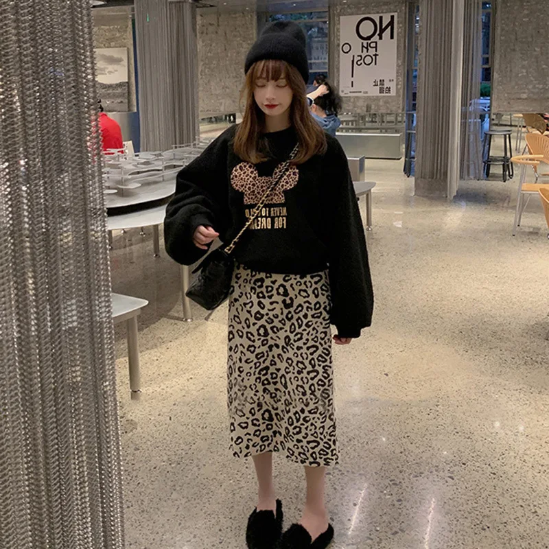 

Maternity Skirt Long Fashion Knit Pleated Maternity Skirts for Pregnant Women Large Size Pregnancy Skirt New Arrival Knit Skirt