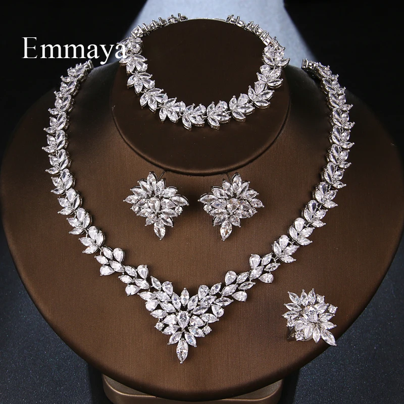 Женский комплект из четырех предметов Emmaya ожерелье в форме цветка роскошном