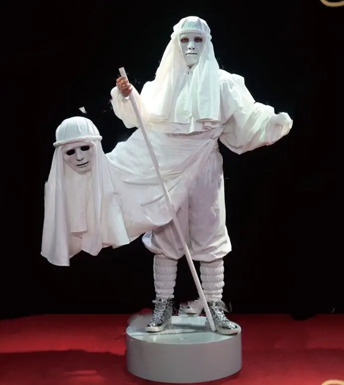 Рисунок 3 - Женский костюм для танцев на Хэллоуин