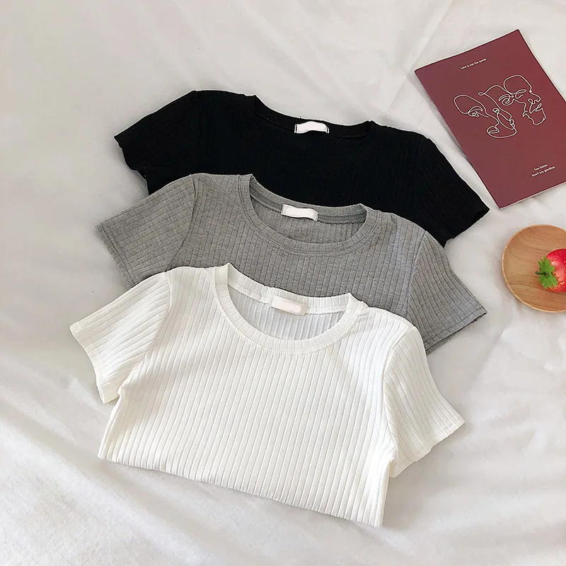 Футболка женская летняя однотонная с круглым вырезом и коротким рукавом |