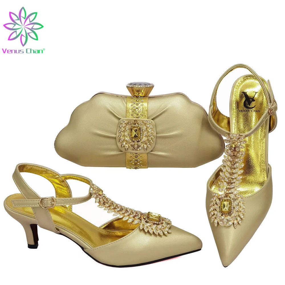 

Italian Shoes with Sandals Matching Bags Pumps Women Shoes Nigerian Women Wedding Shoe and Bag Set Decorated with Appliques