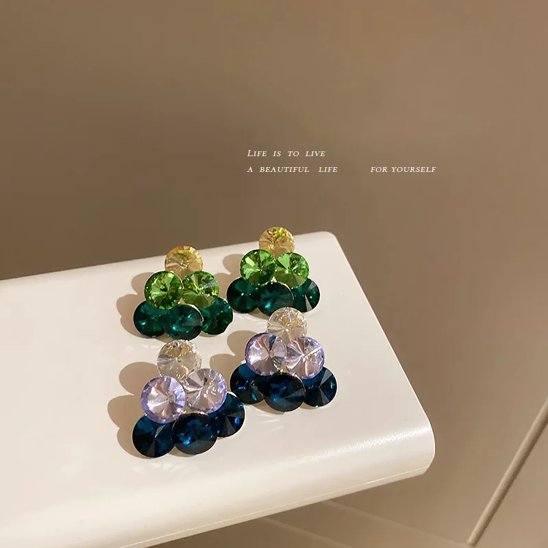 

Dark Green/Blue Satellite Stone Triangle Earring For WOMAN JEWELRI Fashion Party Date Shopping Accessory