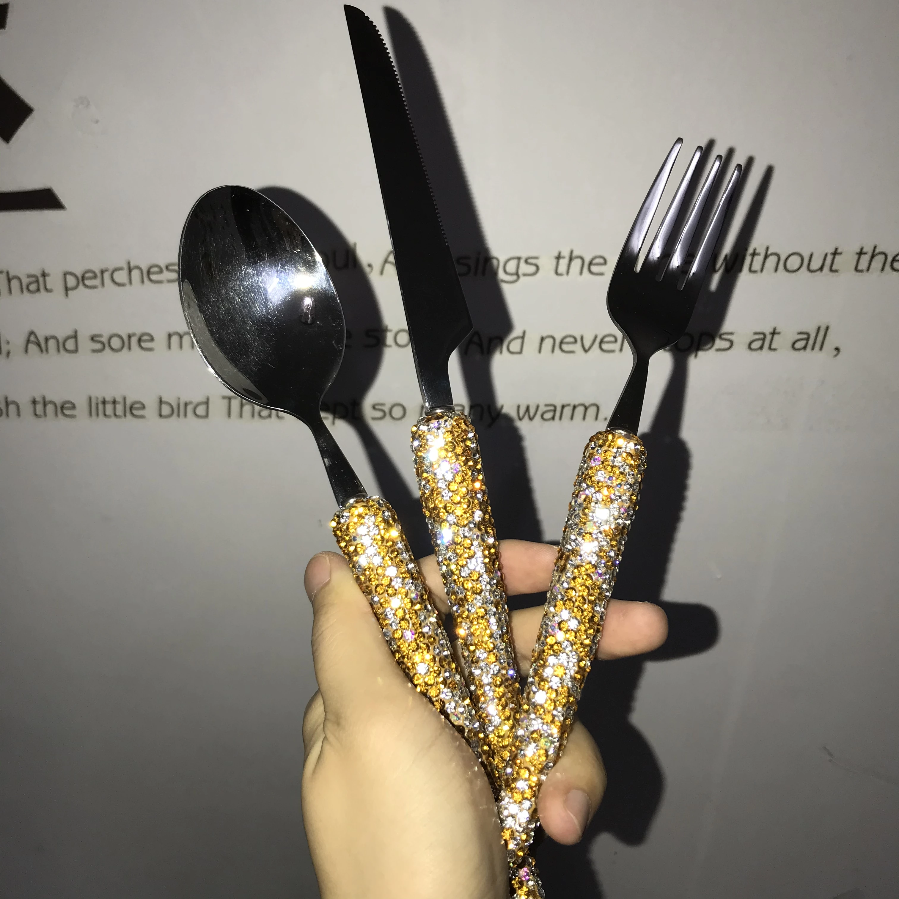 Набор столовых приборов из нержавеющей стали нож со стразами 304 вилка и ложка |