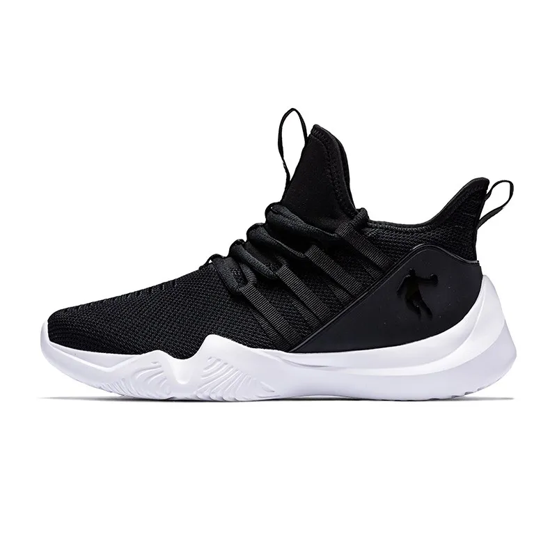 

Basketball shoes men's shoes 2020 winter new low top shoes men's wear resistant and breathable sports shoes men's combat boots