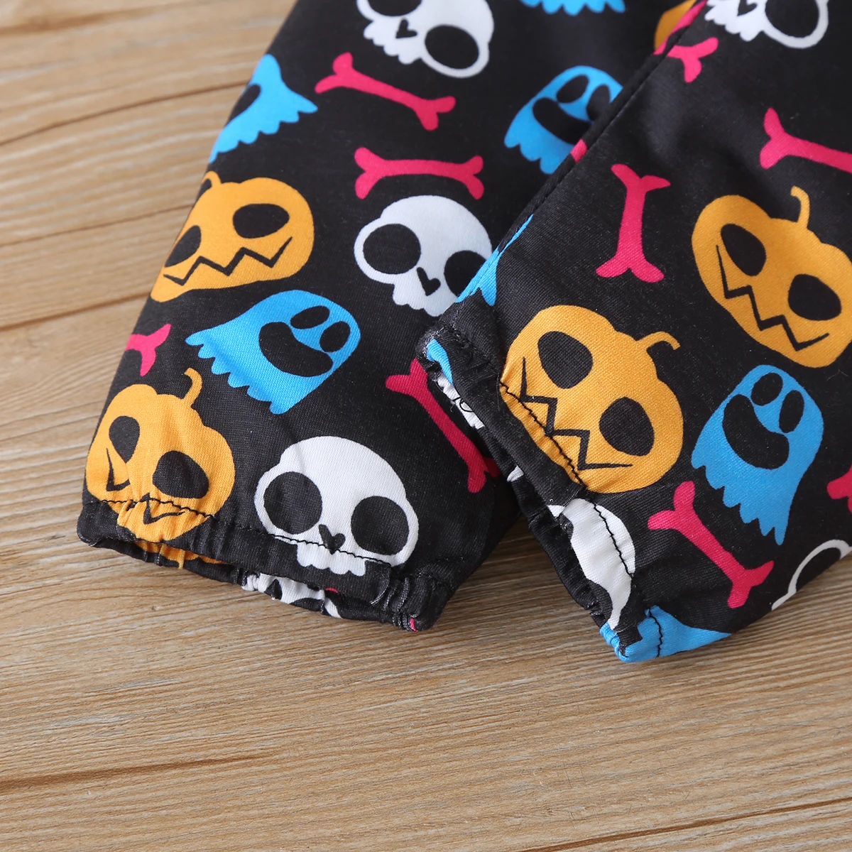 

Halloween 3Pcs Infant Clothes Suit Long Sleeve Round Collar Letter Romper + Skull Head Pumpkin Printing Long Pant + Headwear Set