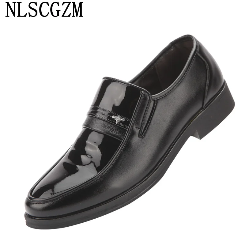 

Italiano Loafers for Men Patent Leather Leather Casual Shoes Formal Shoes Men Wedding Dress Oxford Office 2023 Slip on Shoes Men