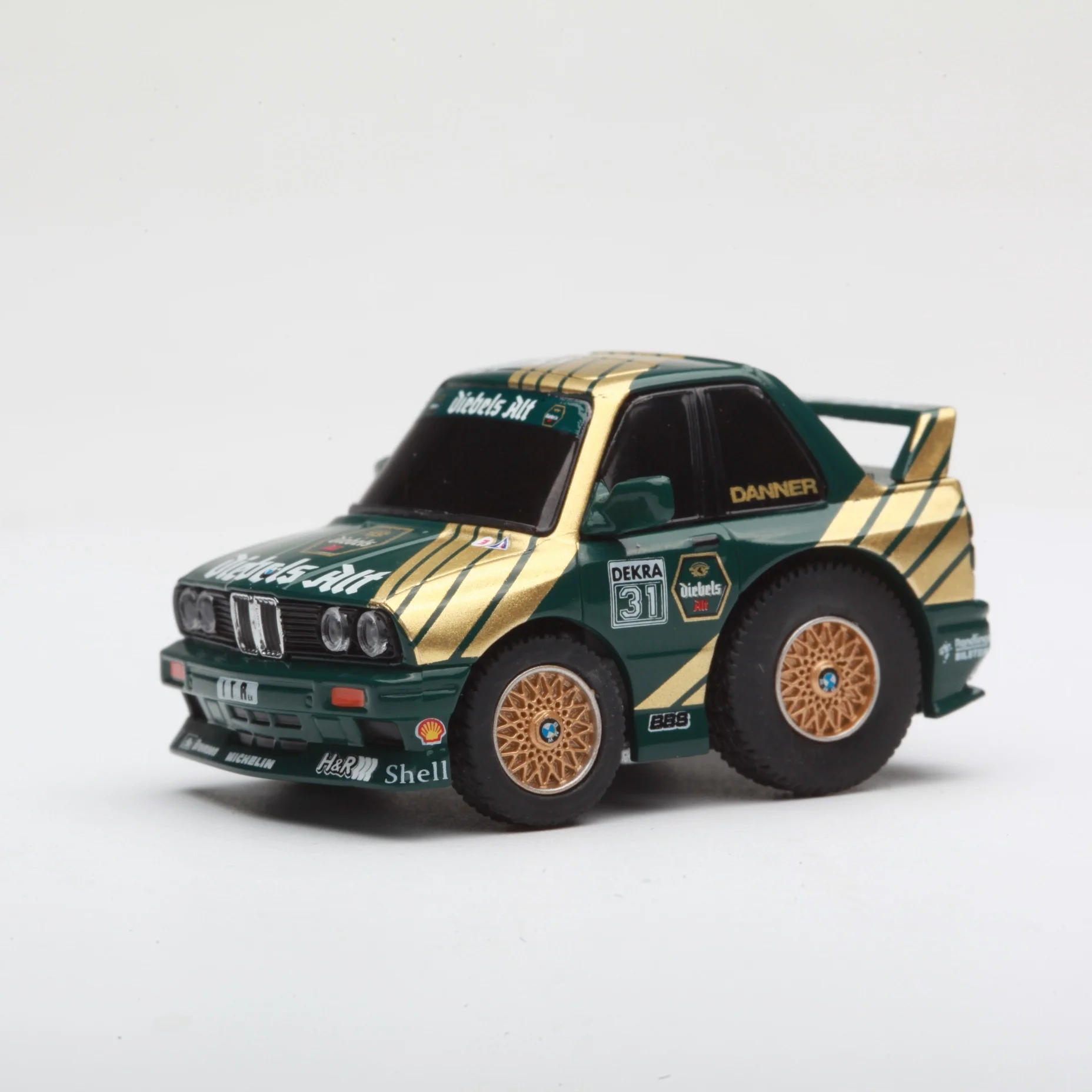 

Крошечная модель автомобиля 1:64 M3 E30 DTM NO.31