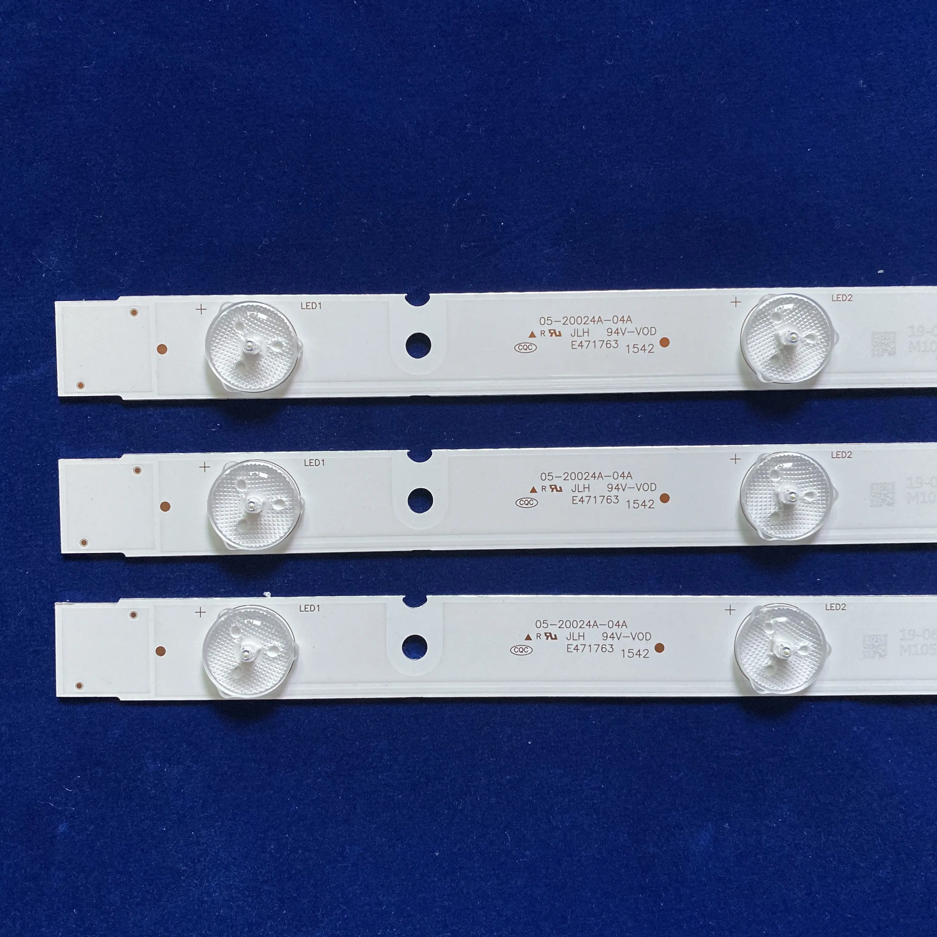 Новые 3 шт/комплект светодиодный подсветка полосы 5800-W32001-3P00 05-20024A-04A для LC320DXJ-SFA2 32HX4003 7 светодиодный 607 мм