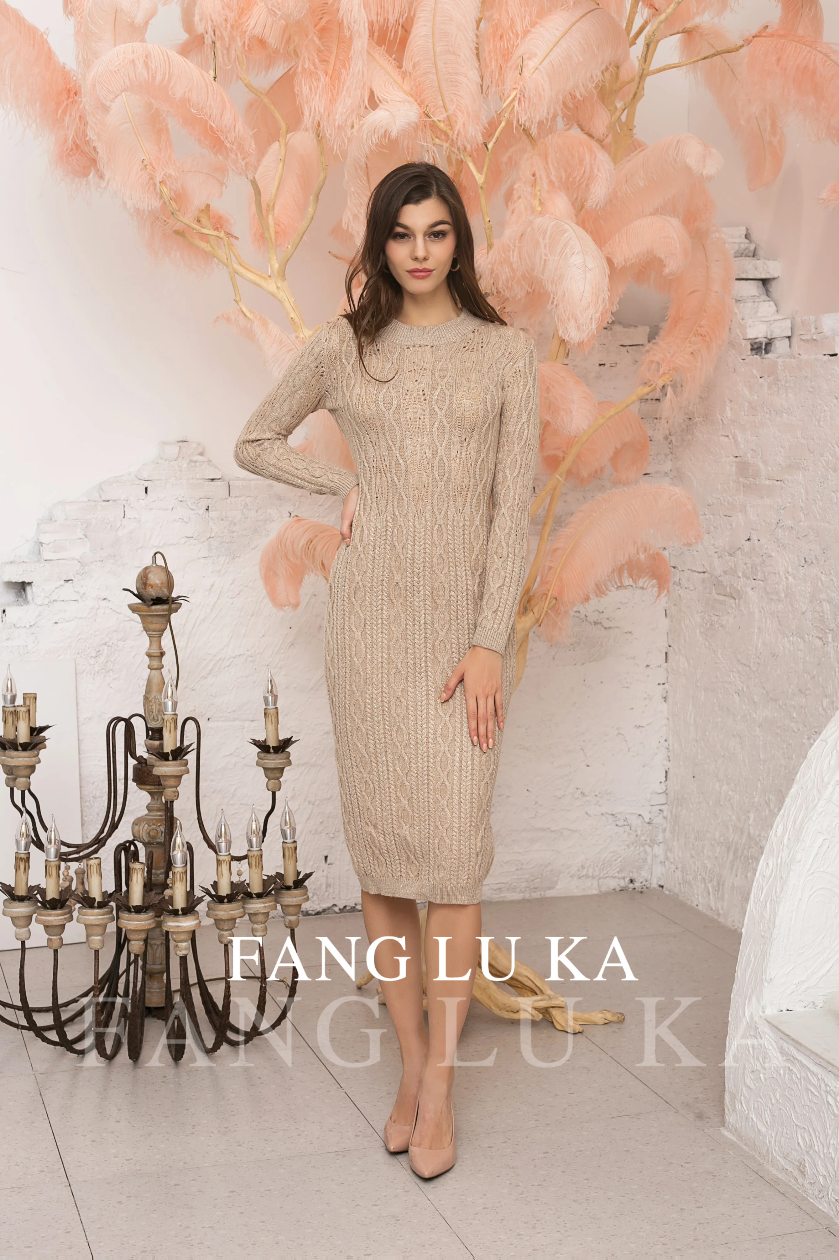 Женское трикотажное платье с длинным рукавом золотистое шелковое кашемировое