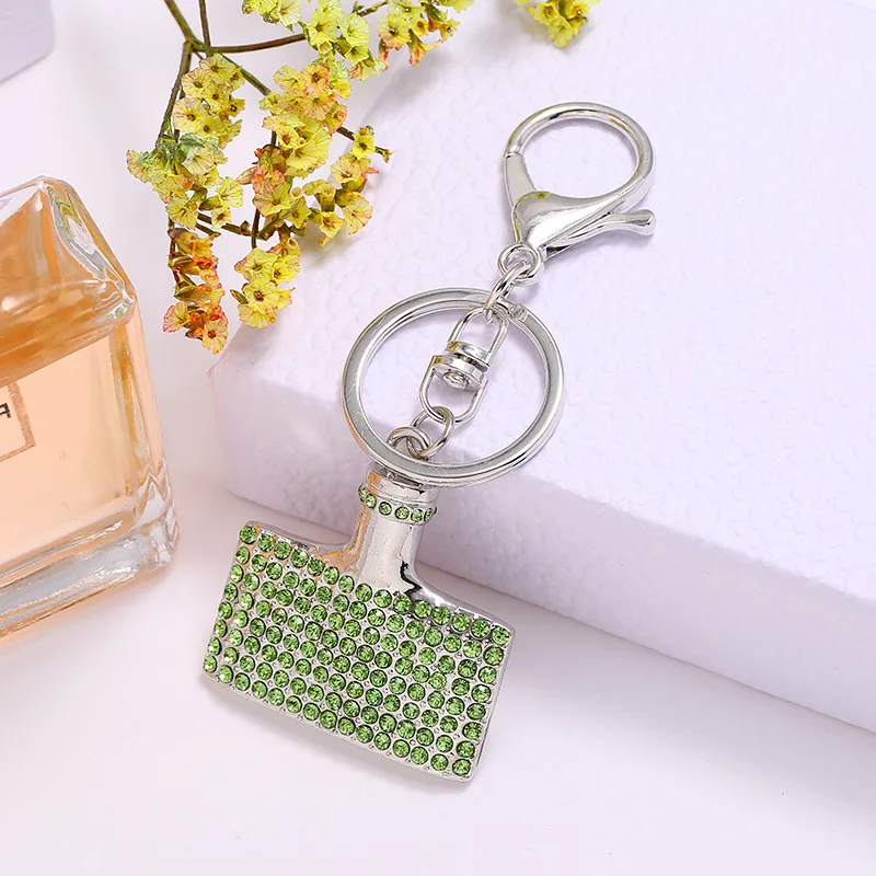 Новинка 2020 брелок для ключей из металлического сплава в форме бутылки с