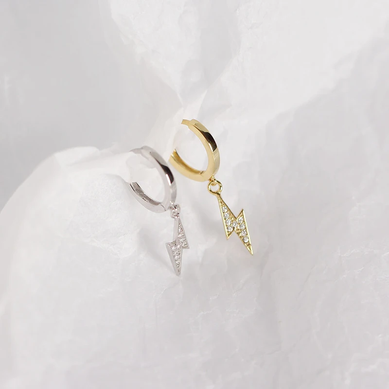 GHIDBK Ins Little S925 Серебряные кубические циркония очаровательные серьги-кольца Мини молния болт CZ серьги Изящные Huggie серьги женские Aros