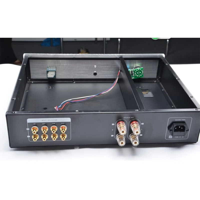 

Vogue 430*95*340mm AMP95-B Combined Power Amplifier Chassis Box House DIY Enclosure With Knob Switch Amplifier Case Shell