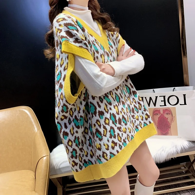 

Autumn 2021 New Knitted Sweater Vest Leopard Print