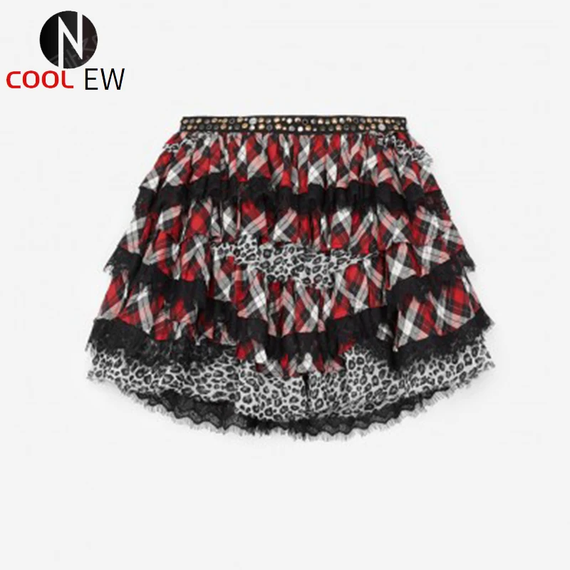 

Lace Patchwork & Contrast Plaid & Leopard Ruffled Layer Skirt Features Beading Detail