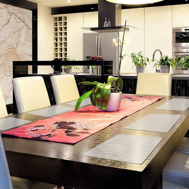 

18 Pieces Clear Plastic Placemats Table Mats Heat Resistant Placemats Dining Mats , 15.7 x 11.8 Inches