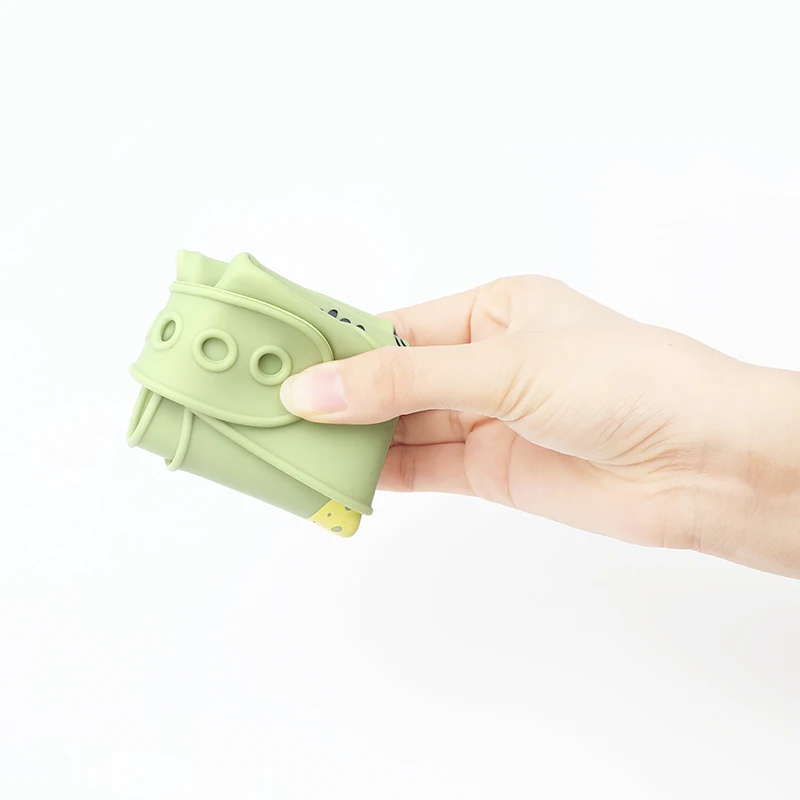 TYRY.HU Cute Baby Bibs Waterproof Silicone Bib Infant Toddler Feeding Saliva Towel Cartoon Adjustable Children Apron with Pocket