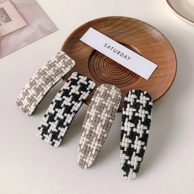 

Genuine Brand Woolen Plaid Hair Clips Women Luxury Hairpin Girls Headwear Barrettes Hairgrips Korean Hair Accessories Wholesale