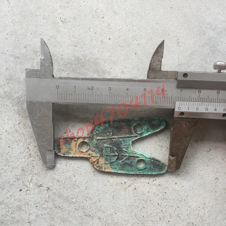 

100% authentic, spring and Autumn period and Warring States period, three-hole trousers coins , antique collections