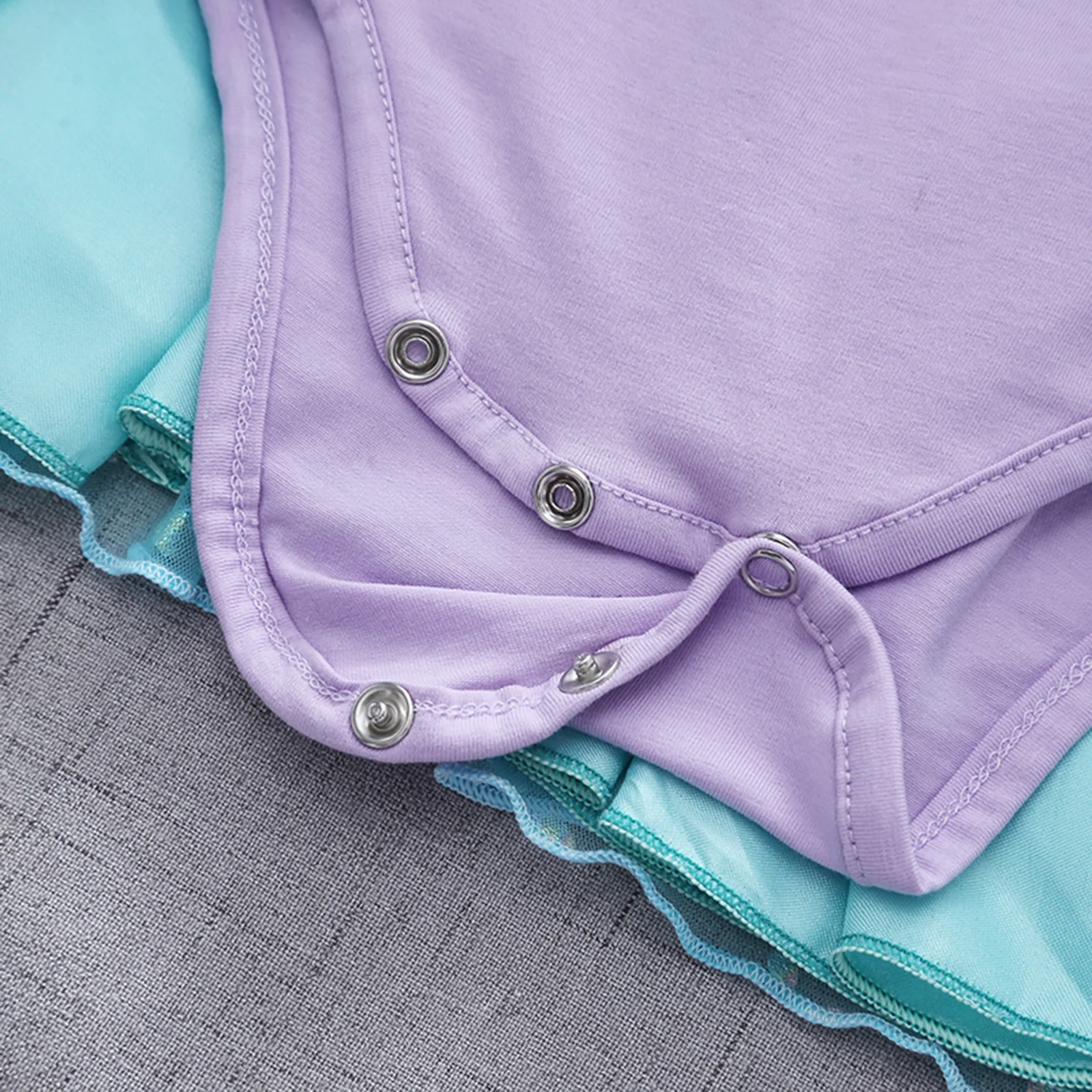 

Toddler Baby Girls Dresses Summer Set Ruffle Short Sleeve Sequins Mesh Tulle Dress Romper with Bowknot Headband Dance Costume