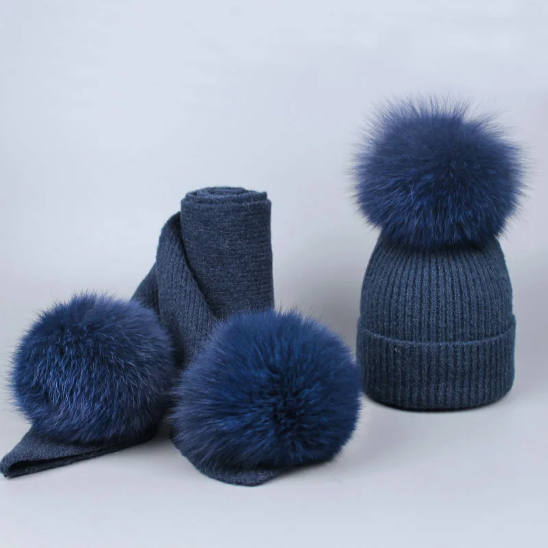 Шапка с помпоном из натурального Лисьего меха шарф в комплекте зимняя детская