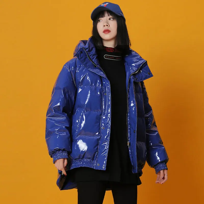 blue Зима новые яркие цвета Короткие яркие Хлопковые женские пальто платье с открытыми плечами большой размер свободные нерегулярные подол теплая Глянцевая куртка для женщин 566 - Цвет: blue
