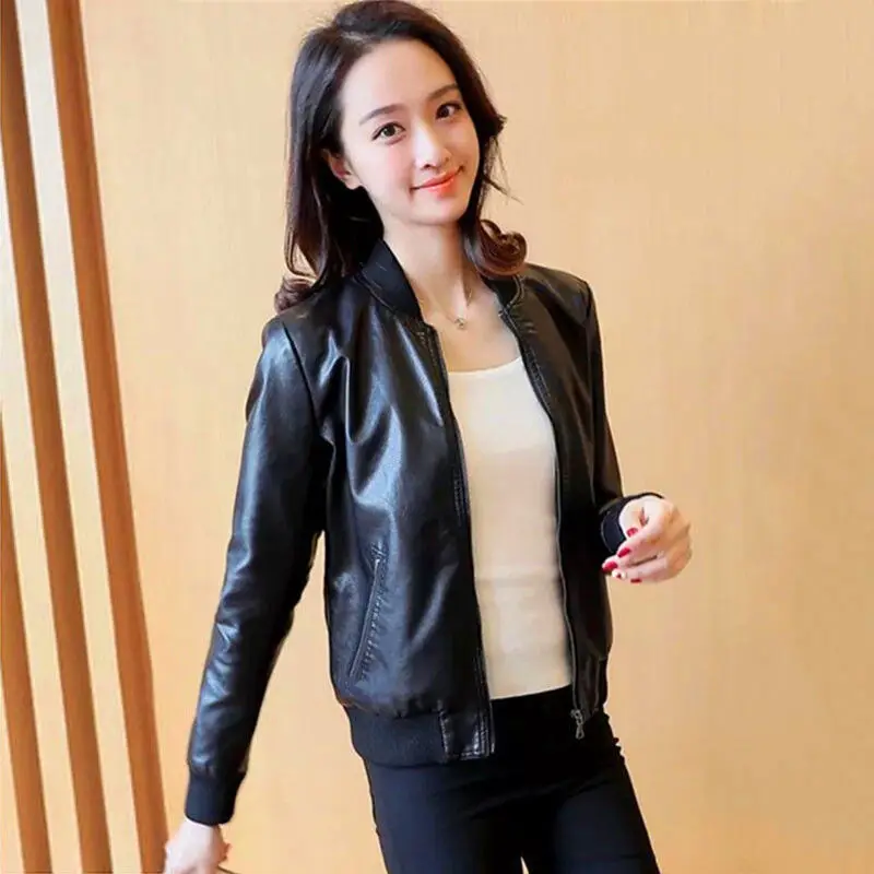 Черное кожаное пальто женская короткая осенне-зимняя новая приталенная