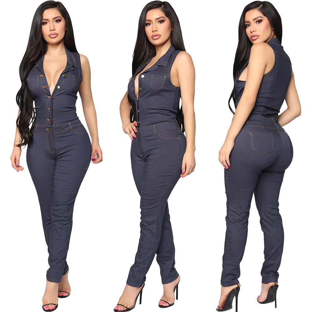 Комбинезон джинсовый женский короткий на одной пуговице пикантный облегающий