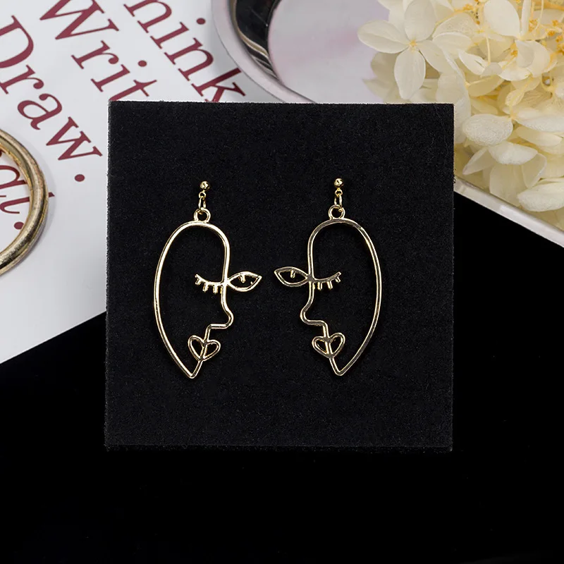 Специфические серьги в виде стика для женщин 2020 металлические с рисунком ладони