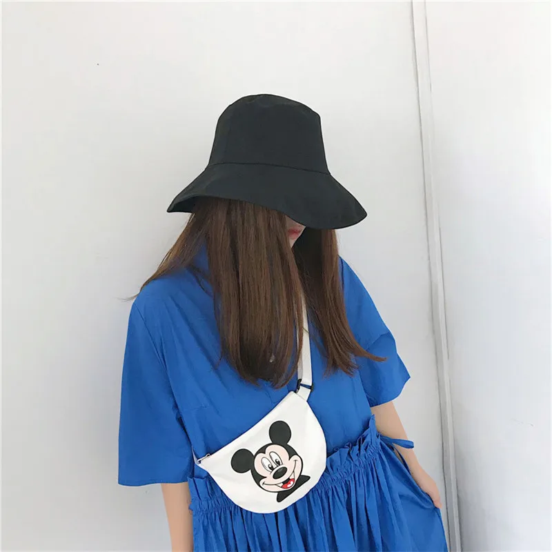 Сумка на плечо с карманами и принтом Микки Мауса | Игрушки хобби