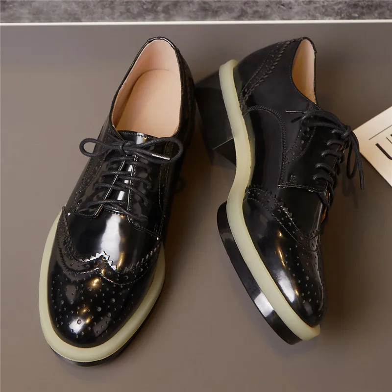 Кроссовки Mobetty женские на плоской платформе повседневная кожаная обувь толстой