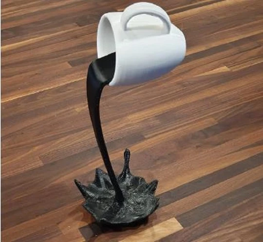 

25cm Floating Spilling Coffee Cup Sculpture Spilling Magic Pouring SplashKitchen Decor Home Decor Garden Decoration Accessories