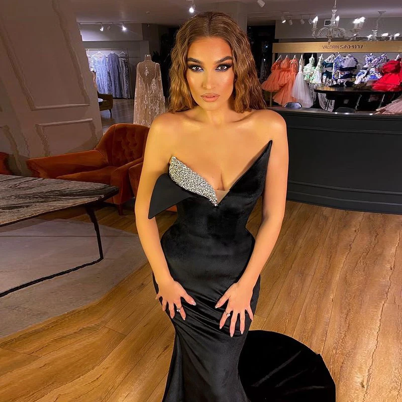 Черные бархатные элегантные вечерние платья-русалки без бретелек рукавов с