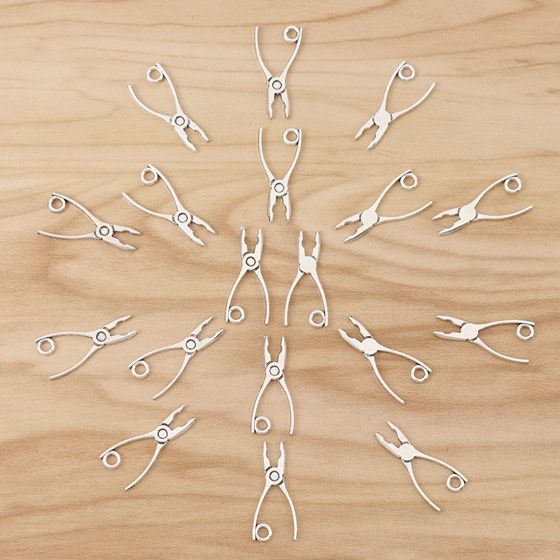 50 шт. тибетское серебро мини плоскогубцы Очаровательные Подвески для бус
