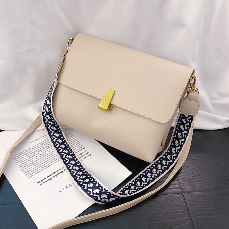 Модная женская кожаная сумка через плечо простая вместительная с двойным ремнем