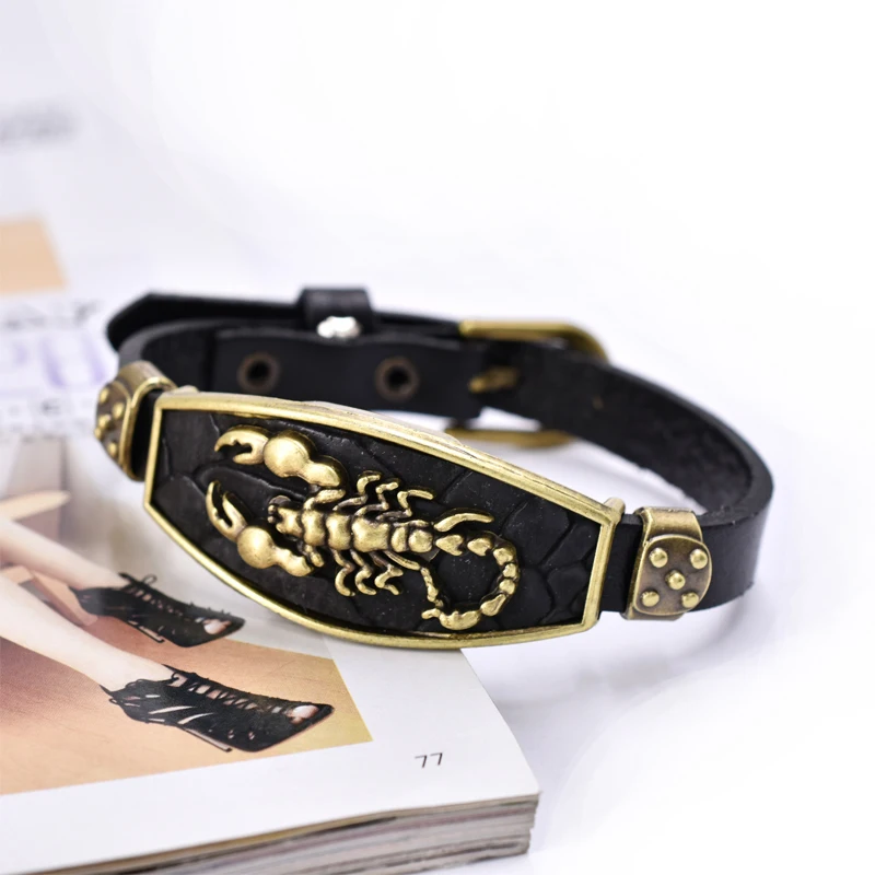 

Black Classic Men's Genuine Leather Bracelet Scorpion Hand Woven Stainless Steel Bracelet Jewelry Halloween Party