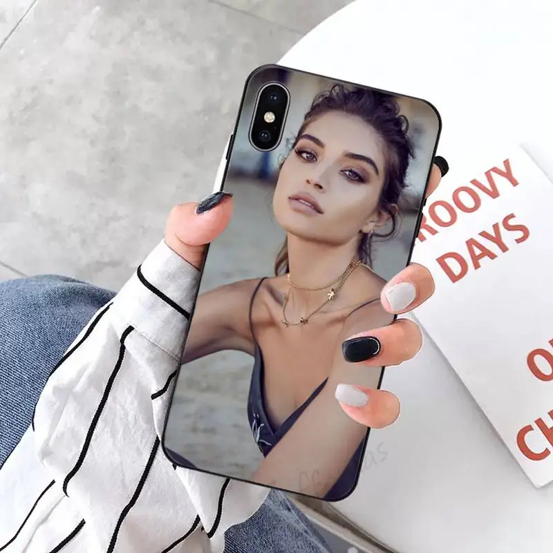 

Rihanna famous singer high quality cover funda phone case for iPhone 11 12 pro XS MAX 8 7 6 6S Plus X 5S SE 2020 XR